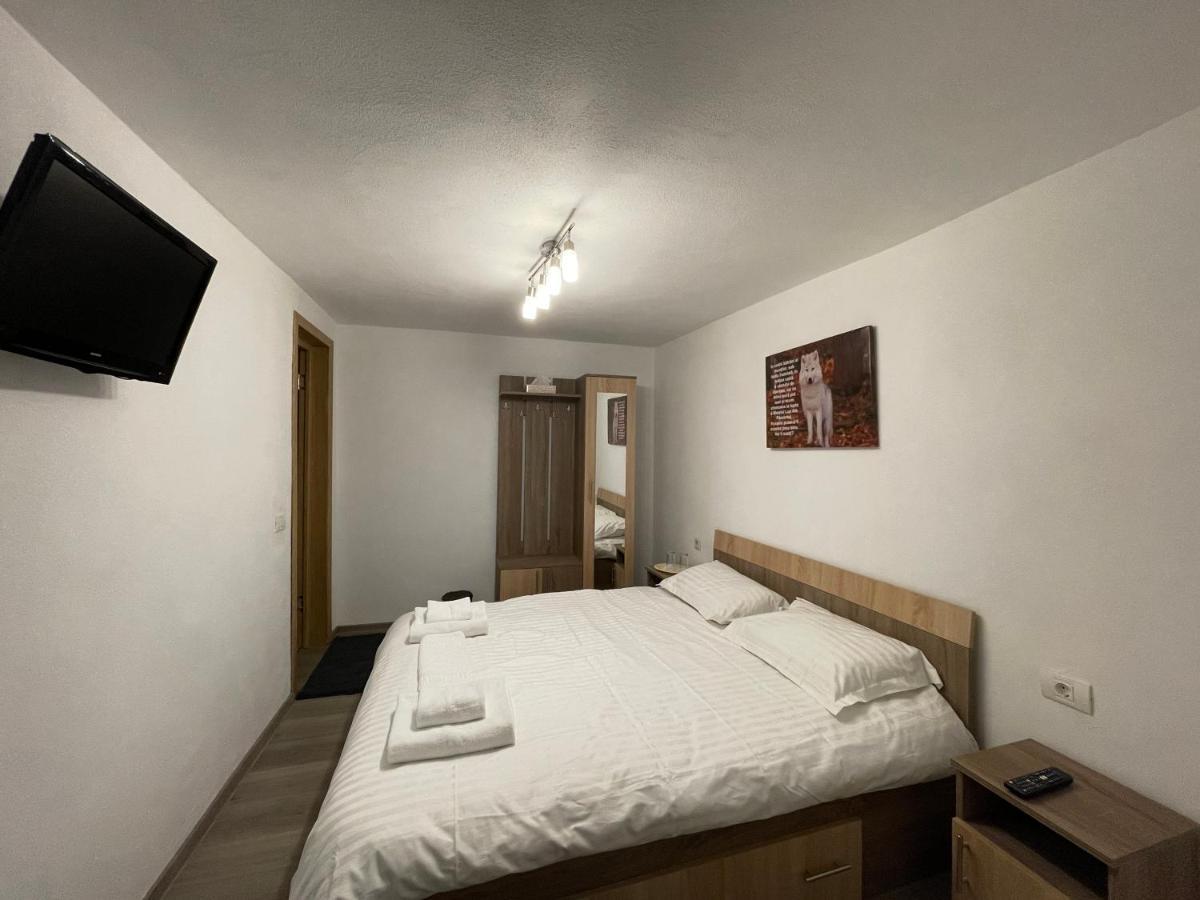 Casa Lupilor Transfagarasan Vila Căpăţîneni-Ungureni Exterior foto