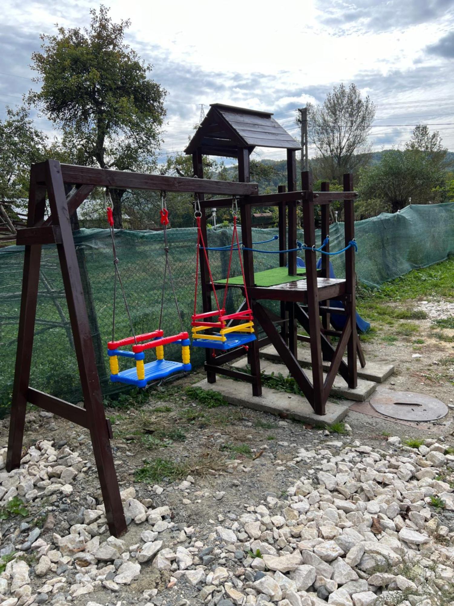 Casa Lupilor Transfagarasan Vila Căpăţîneni-Ungureni Exterior foto